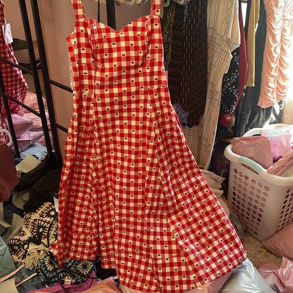 Avec les filles red Cherry Sleeveless Dress - Picture 3 of 6